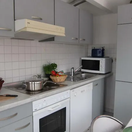 Uns Gartenhus Mit Blick Auf Thiessow