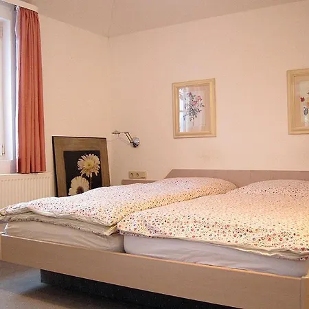 Tatil Evi Uns Gartenhus Mit Blick Auf